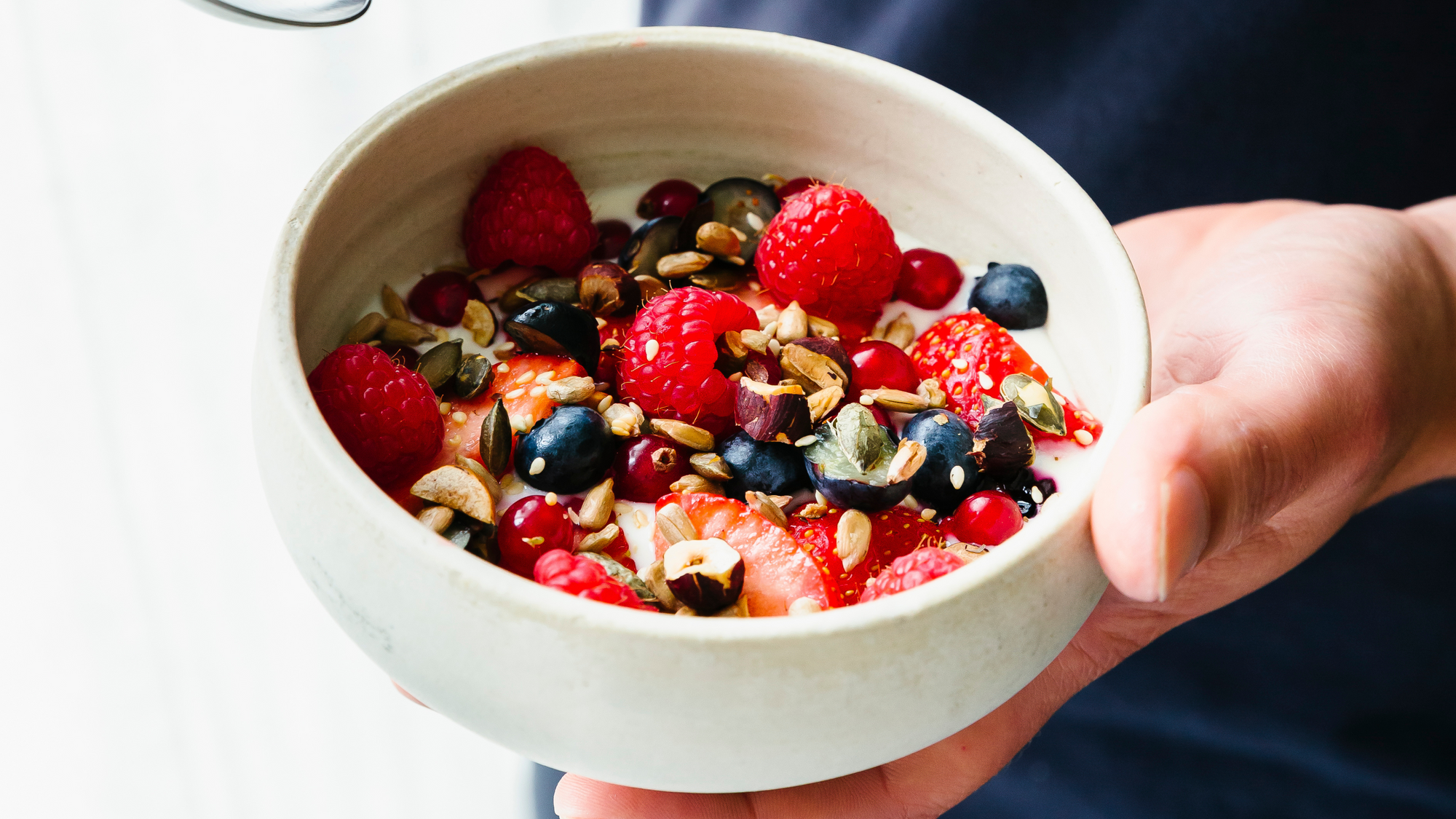 cooking with shakes: berries with Simply Vanilla and seeds.