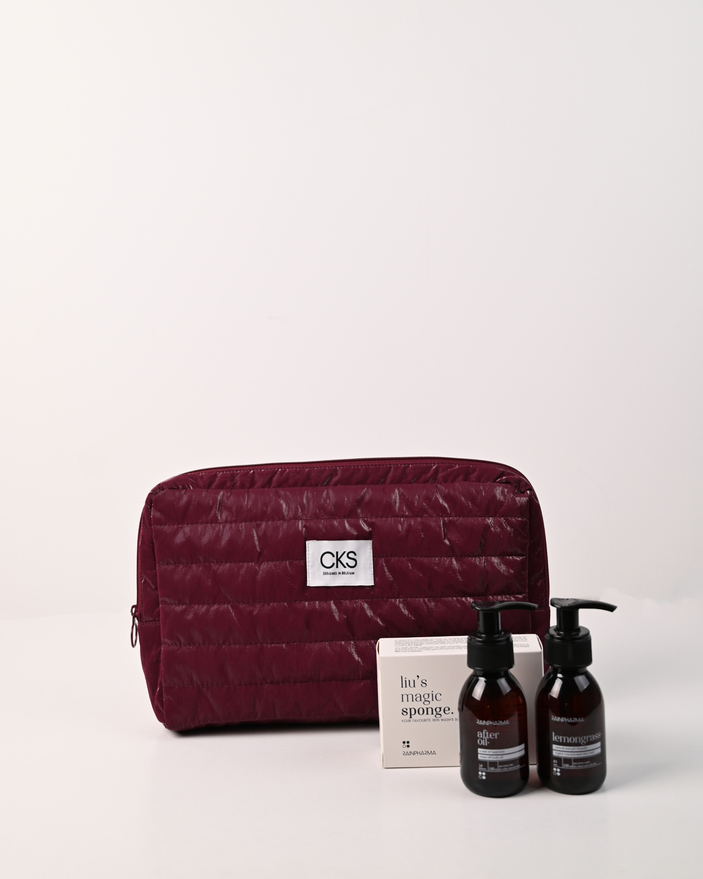 RainPharma x CKS toilettassen