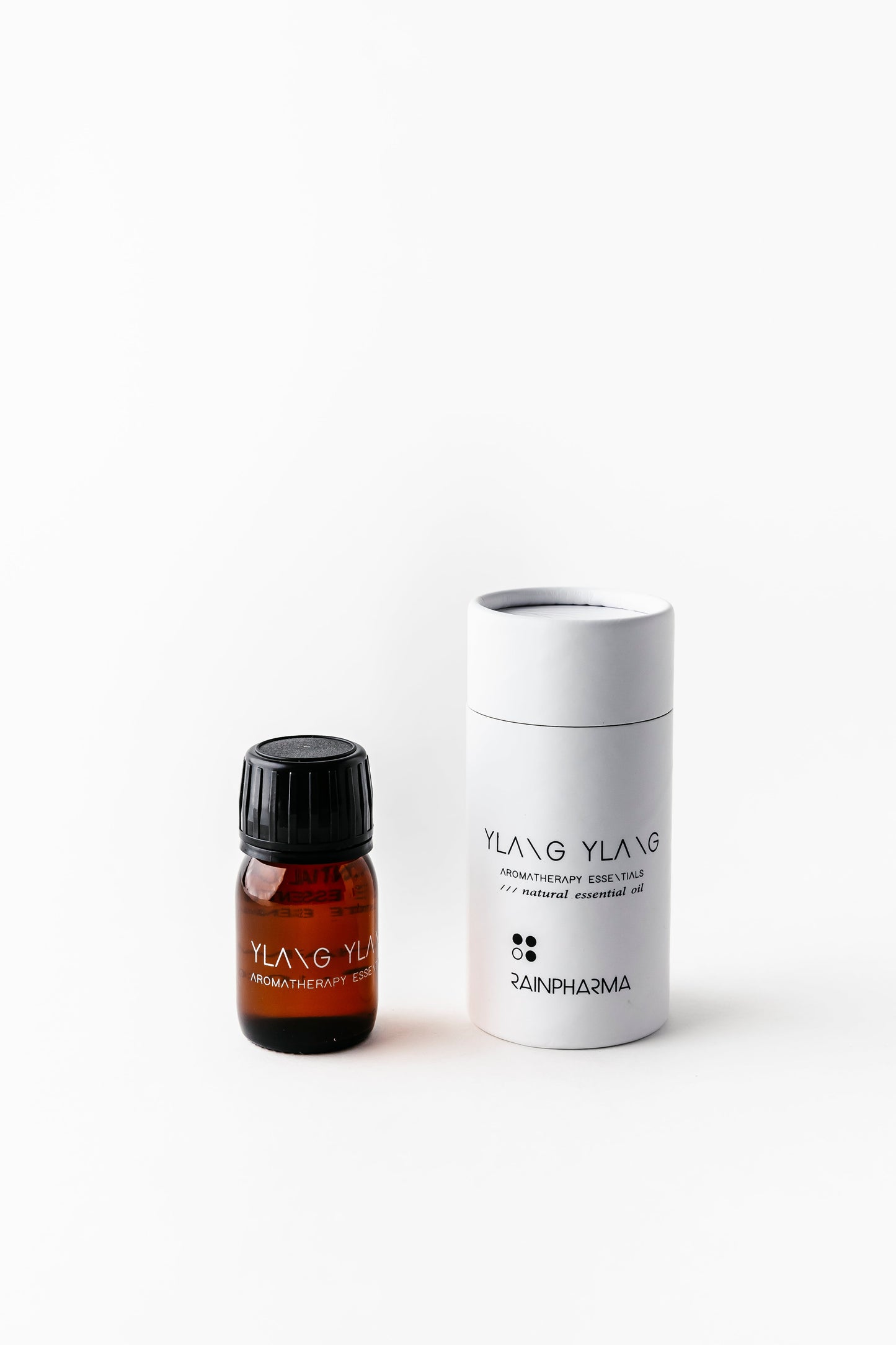 Physalis Ylang-Ylang etherische olie Bio - 10 ml – De Kruidenmozaiek Physalis Ylang-Ylang etherische olie Bio - 10 ml – De Kruidenmozaiek