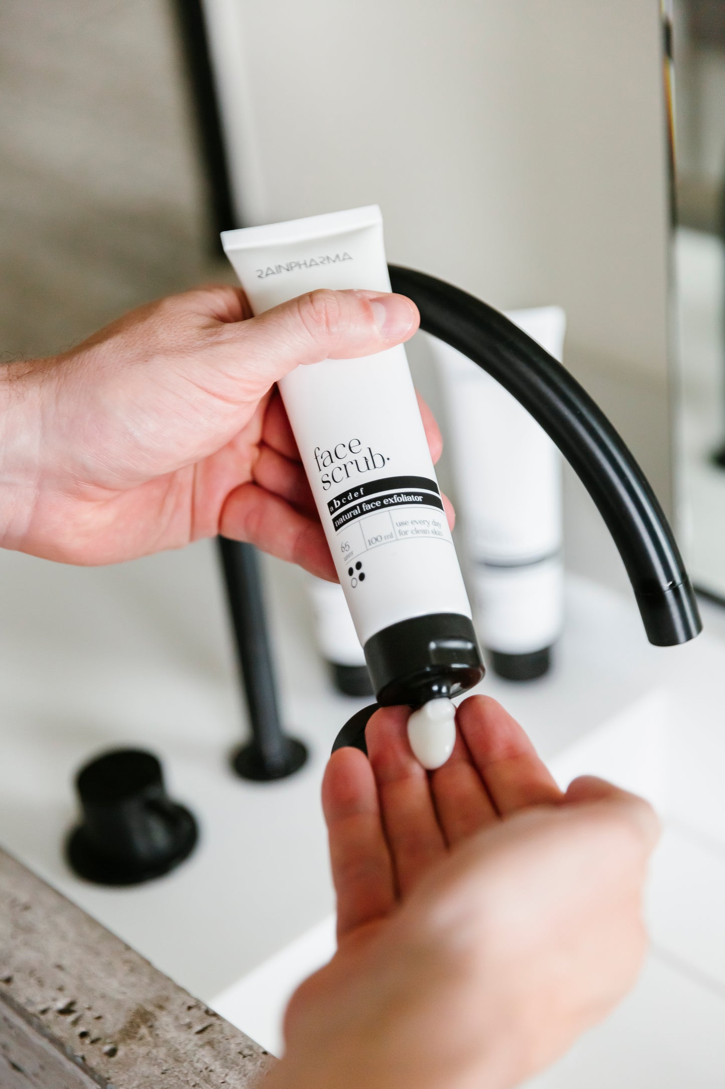 Face Scrub (Brightening Face Scrub)