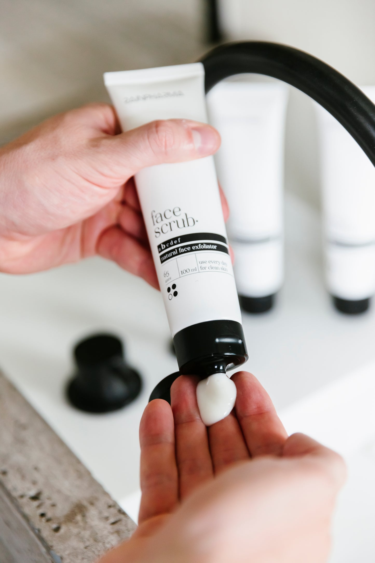 Face Scrub (Brightening Face Scrub)